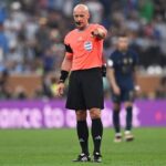 Scheidsrechter Champions League finale behoudt baan na excuses voor controverse
Ook in Wereld