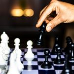 Indiase schaaksensatie van negen jaar verrast wereld met gelijkspel tegen Magnus Carlsen, zoekt financiële steun